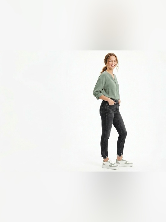 American Eagle Outfitters Denim - American Eagle $60 Next Level Stretch Hi-Rise Raw Hem Skinny Jeans Black 10 Long
